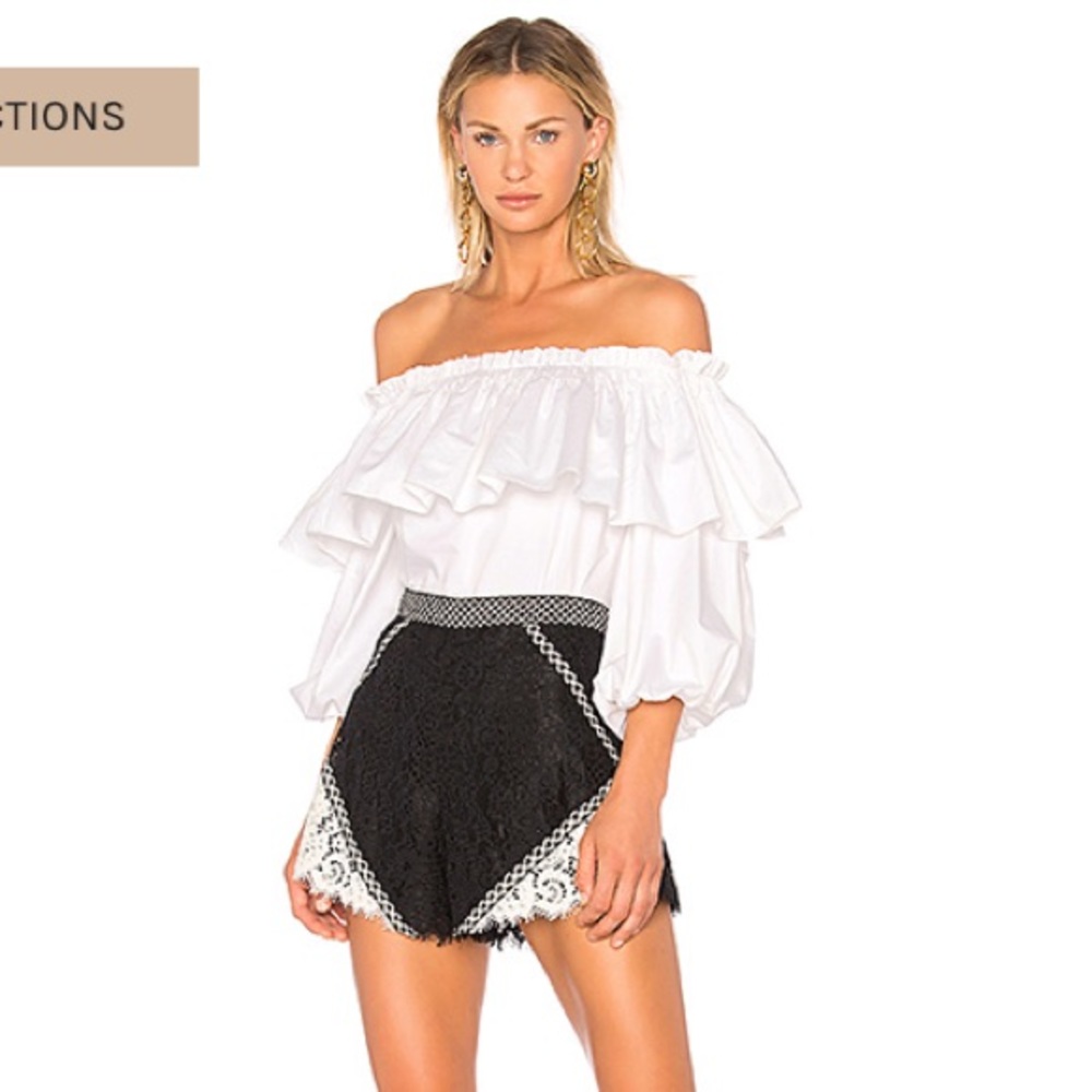 NWOT ALEXIS WEN LACE SHORTS